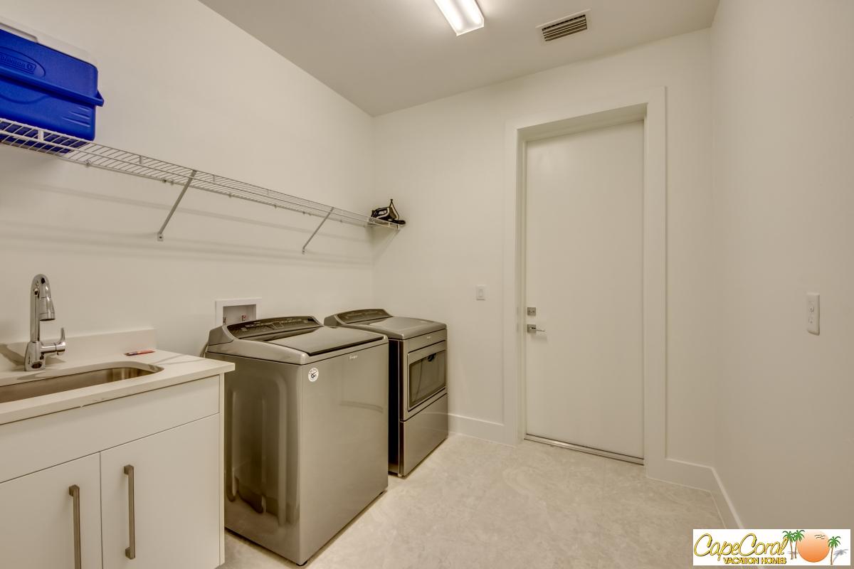 42-Laundry Room